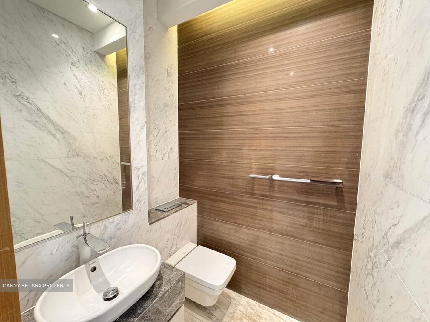 111 Emerald Hill (D9), Apartment #521779731